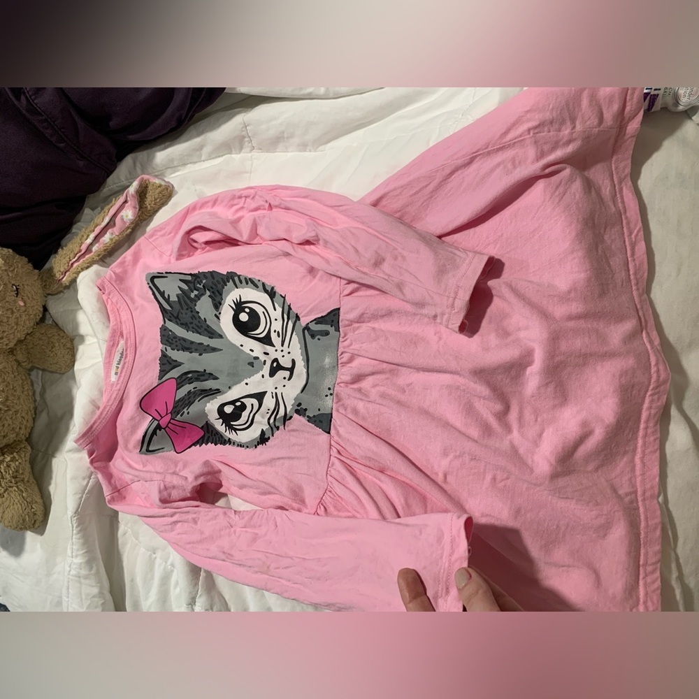 H&M Pink Long Sleeve Tee with Gray Kitten Print